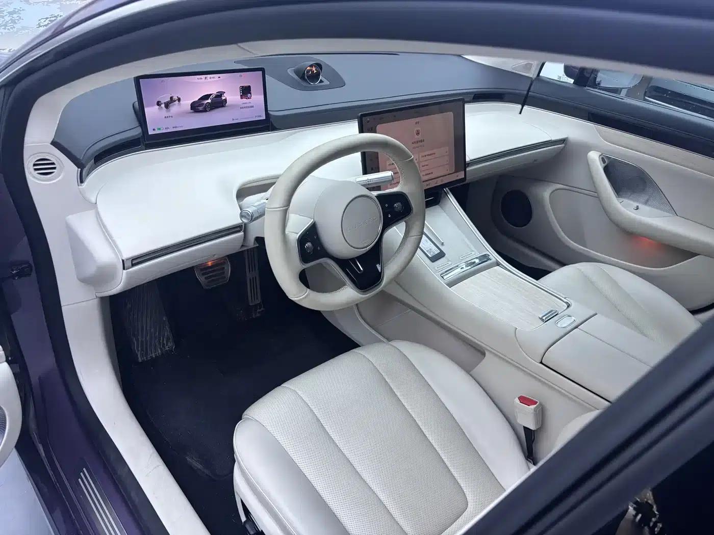 Zhijie S7 2024 Max Rear-Wheel Drive Long-Range Intelligent Driving Edition — миниатюра 7