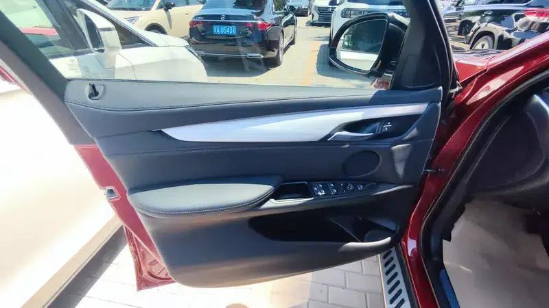 BMW X6 2017 xDrive35i Leading Edition — миниатюра 17