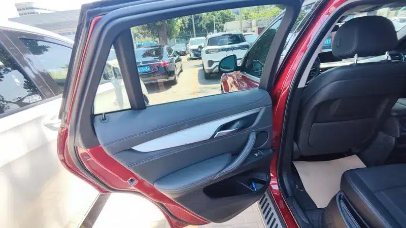 BMW X6 2017 xDrive35i Leading Edition — миниатюра 18