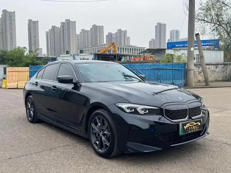 BMW i3 2023 eDrive35L — миниатюра 3