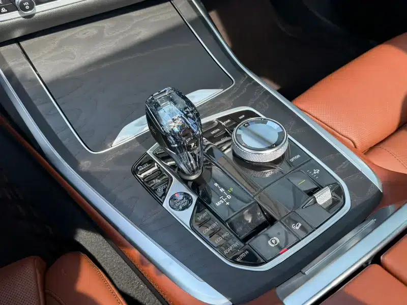 BMW X7 2021 xDrive40i M Sport Package — миниатюра 25