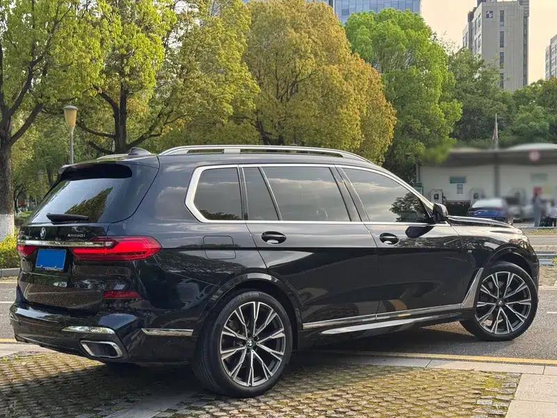 2021 BMW X7 xDrive40i Executive M Sport Package — миниатюра 6