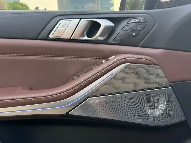 2021 BMW X7 xDrive40i Executive M Sport Package — миниатюра 8
