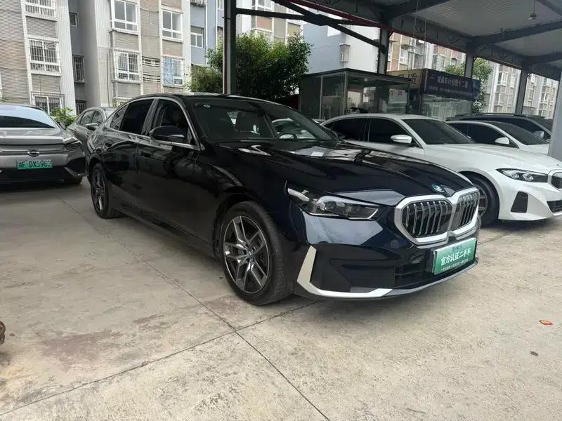 BMW i5 2024 eDrive35L Luxury Package — миниатюра 3