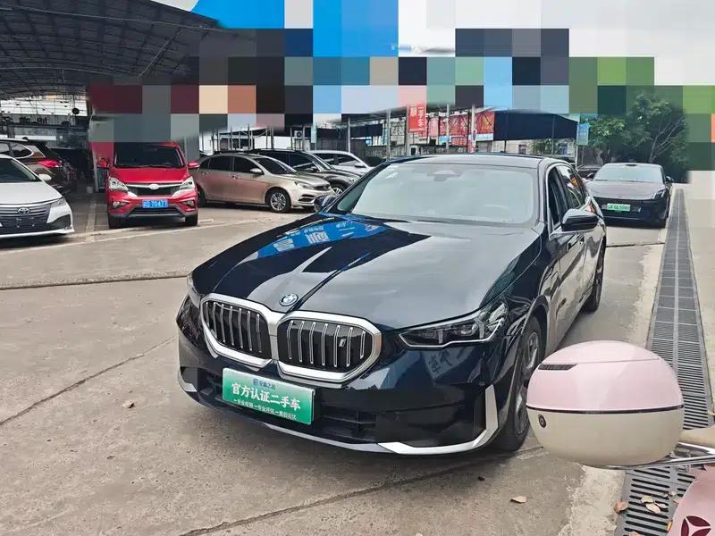 BMW i5 2024 eDrive35L Luxury Package — миниатюра 1