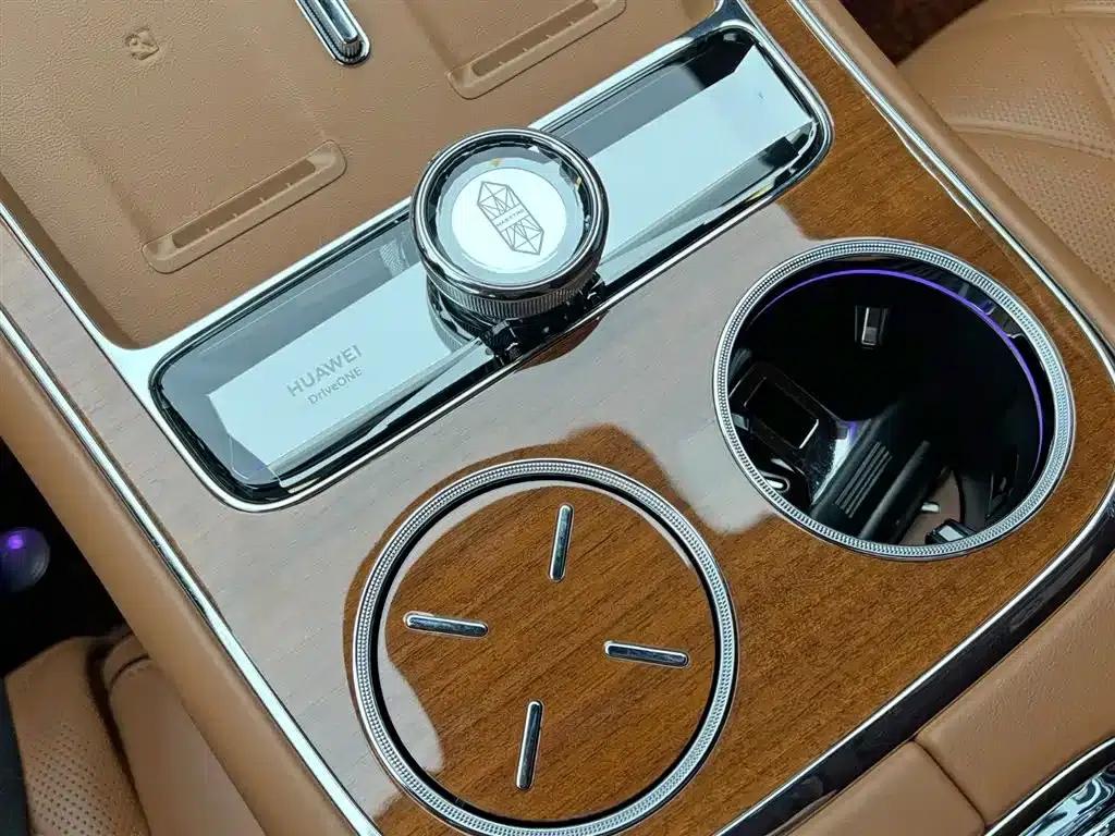 2025 S800 Premium Range Extended Star Executive Edition 4-seater (192-line LiDAR) — миниатюра 15