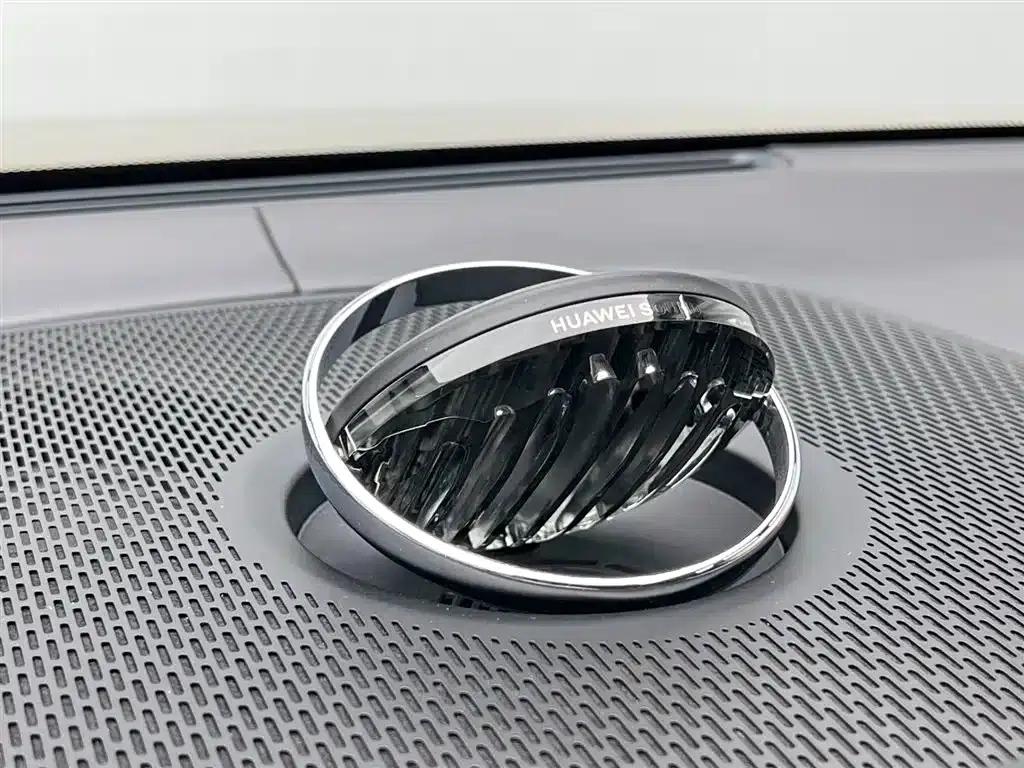 2025 S800 Premium Range Extended Star Executive Edition 4-seater (192-line LiDAR) — миниатюра 17