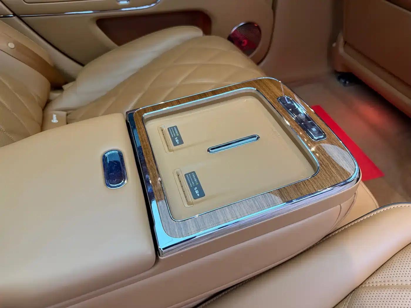 2025 S800 Premium Range Extended Star Edition 5-seater (192-line LiDAR) — миниатюра 23