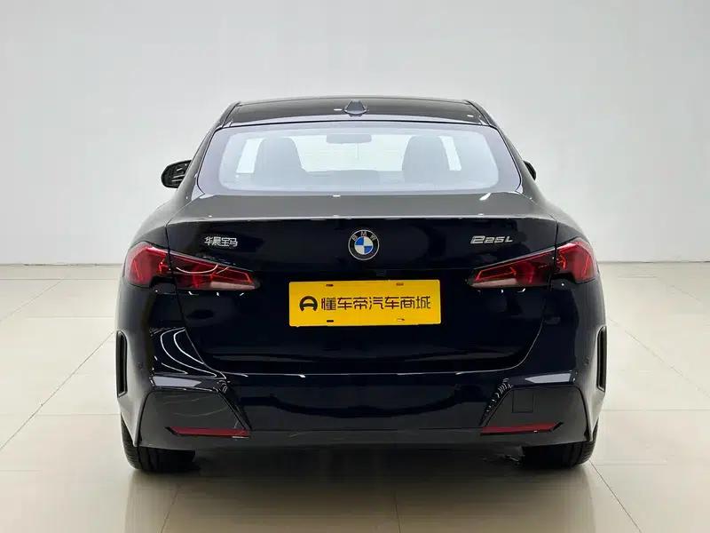 2025 BMW 2 Series 225L M Sport Package — миниатюра 6