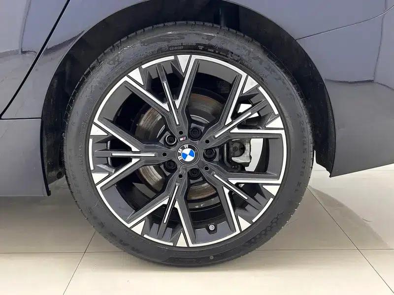 2025 BMW 2 Series 225L M Sport Package — миниатюра 9