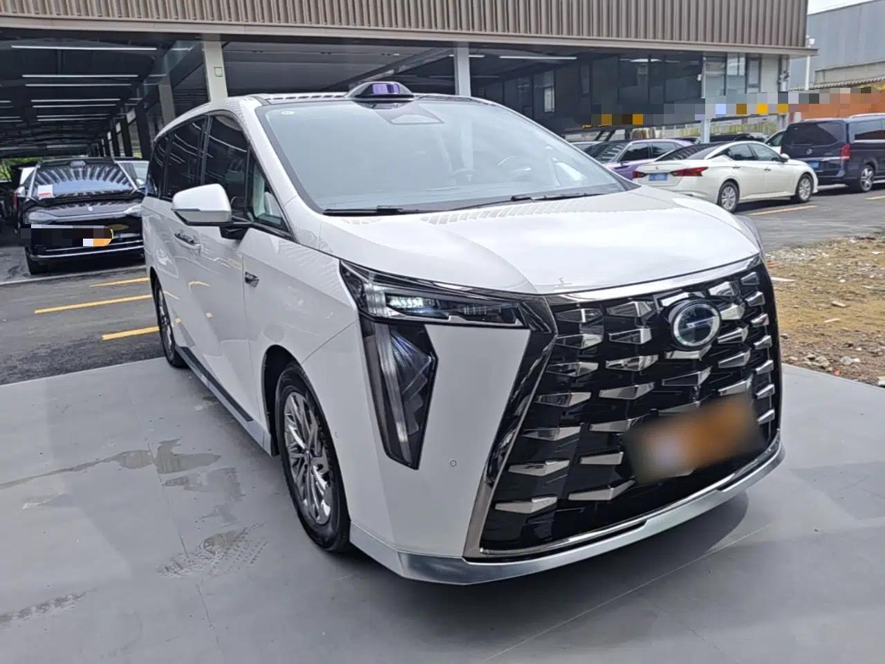 GAC Trumpchi Xiangwang M8 2025 Kunkun Series Ultra First-Class Cabin — миниатюра 12