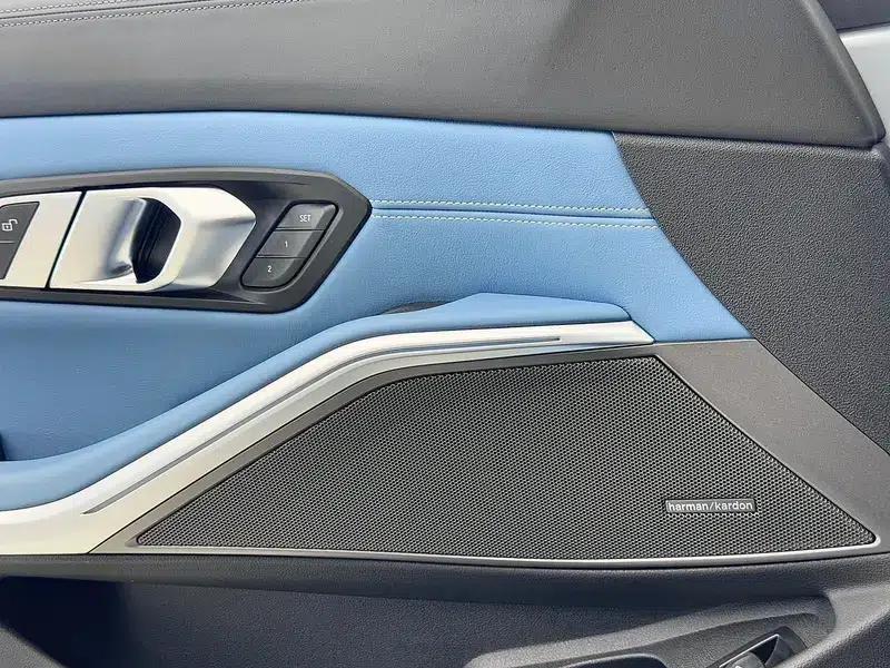 2023 BMW M3 Competition Sedan — миниатюра 8