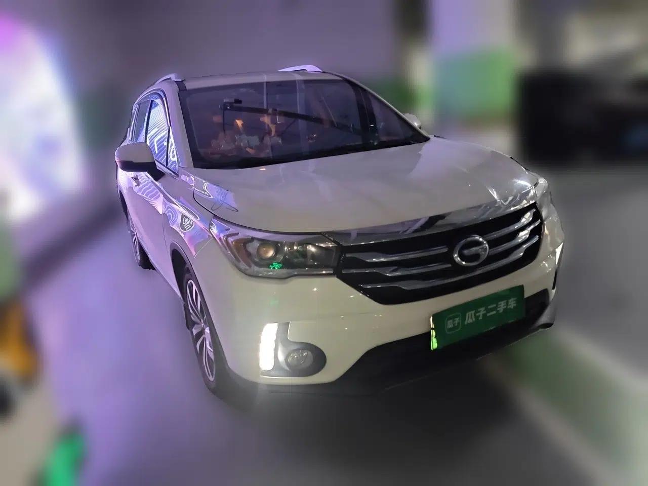 GAC Trumpchi GS4 New Energy 2017 1.5L PHEV Smart Enjoyment Edition — миниатюра 3