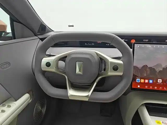Avita 06T 2026 Elite Dual Motor Pure Electric Version — миниатюра 12