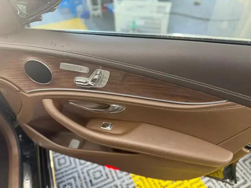 Mercedes-Benz E-Class 2020 Facelift E 300 L Fashion Model — миниатюра 4