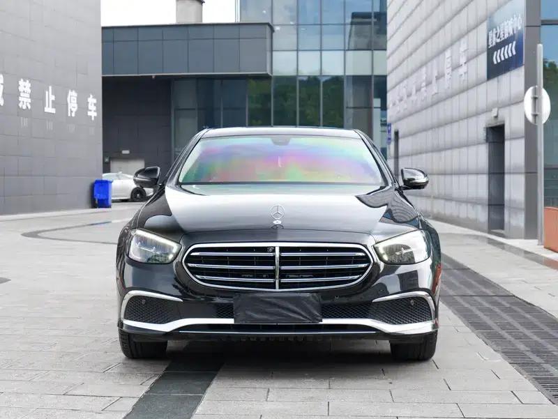 Mercedes-Benz E-Class 2022 Facelift E 300 L Fashion Sedan — миниатюра 2