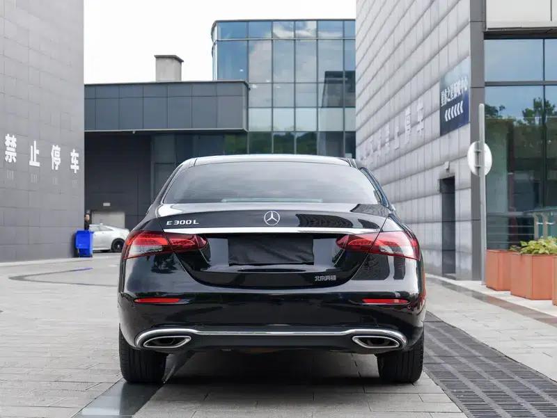 Mercedes-Benz E-Class 2022 Facelift E 300 L Fashion Sedan — миниатюра 5