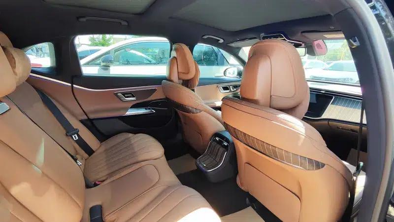 Mercedes-Benz E-Class 2024 Facelift E 300 L Fashion Sedan — миниатюра 15