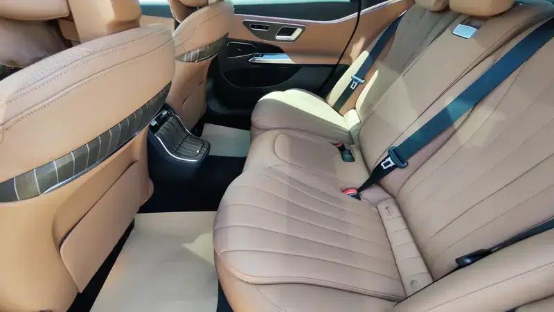 Mercedes-Benz E-Class 2024 Facelift E 300 L Fashion Sedan — миниатюра 16