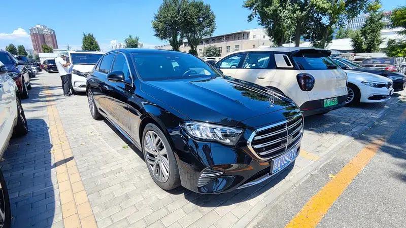 Mercedes-Benz E-Class 2024 Facelift E 300 L Fashion Sedan — миниатюра 3