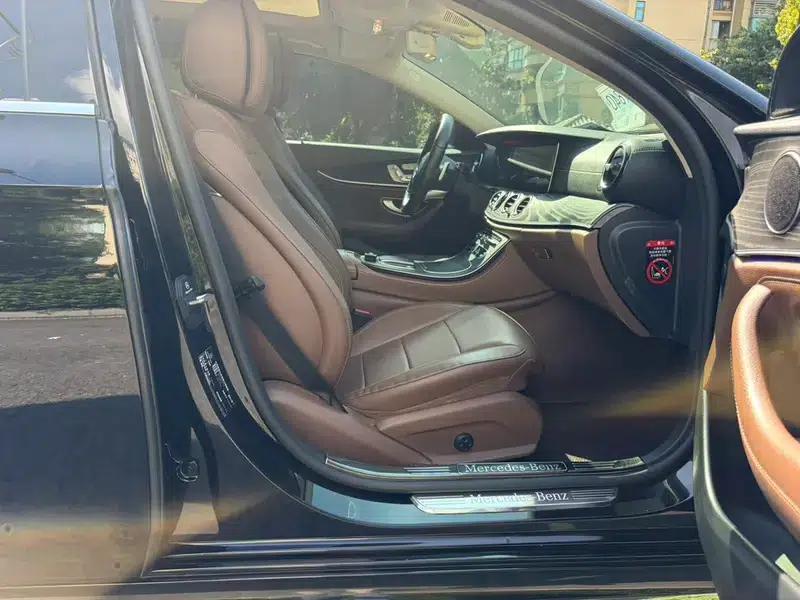 Mercedes-Benz E-Class 2020 E 300 L Sport Style — миниатюра 12