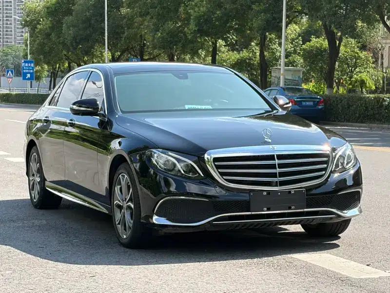 Mercedes-Benz E-Class 2020 E 300 L Sport Style — миниатюра 3