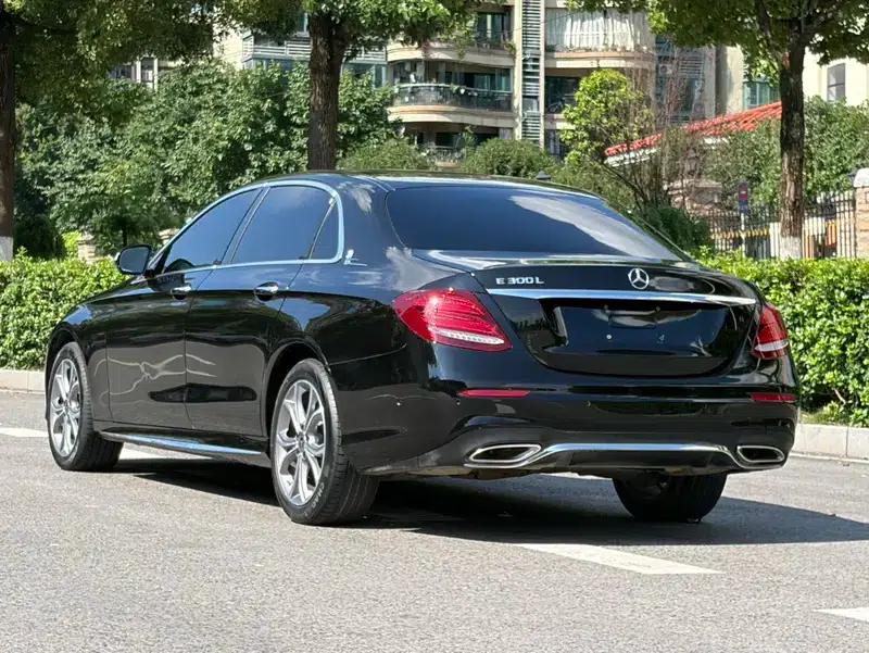 Mercedes-Benz E-Class 2020 E 300 L Sport Style — миниатюра 5