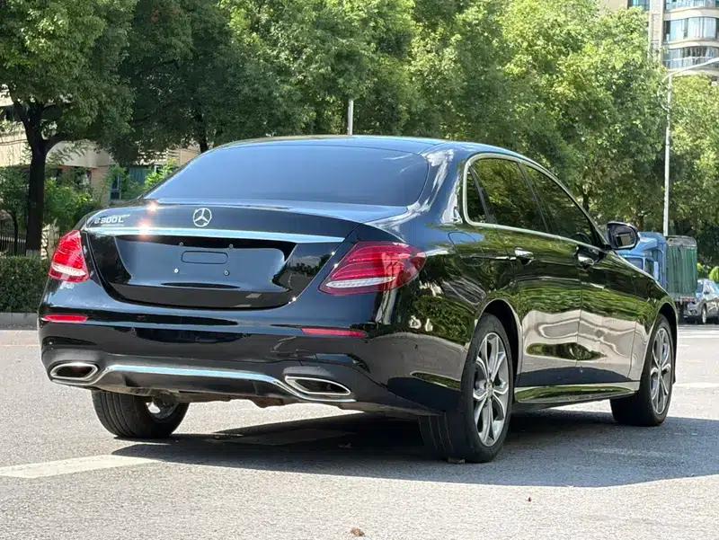 Mercedes-Benz E-Class 2020 E 300 L Sport Style — миниатюра 7