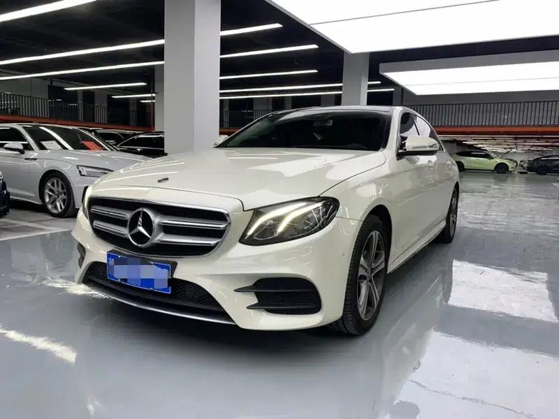 2016 Mercedes-Benz E-Class E 200 L Sport — миниатюра 1