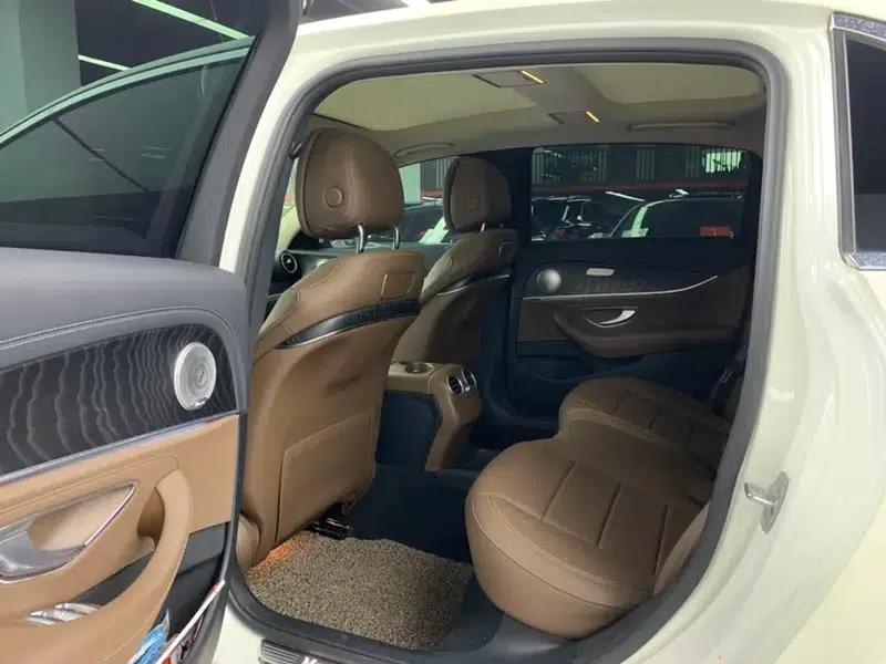 2016 Mercedes-Benz E-Class E 200 L Sport — миниатюра 11