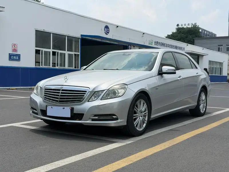 Mercedes-Benz E-Class 2011 E 260 L CGI Fashion Edition — миниатюра 1