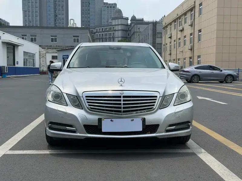Mercedes-Benz E-Class 2011 E 260 L CGI Fashion Edition — миниатюра 2