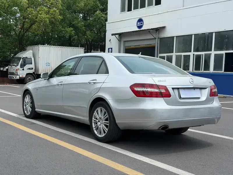 Mercedes-Benz E-Class 2011 E 260 L CGI Fashion Edition — миниатюра 4