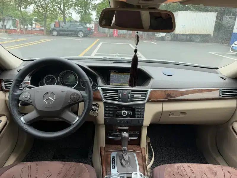 Mercedes-Benz E-Class 2011 E 260 L CGI Fashion Edition — миниатюра 10