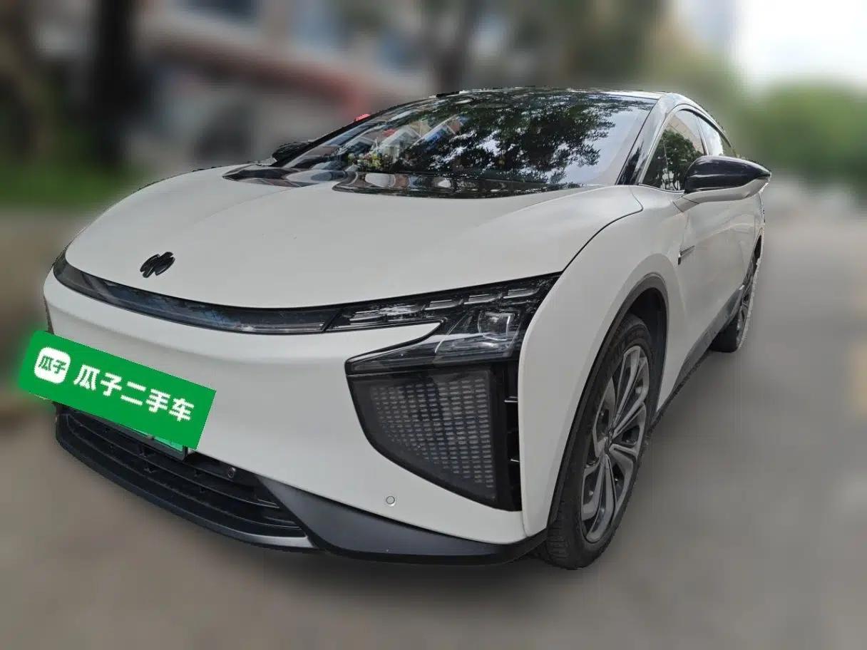 HiPhi X 2021 Luxury Edition 6-Seater — миниатюра 1