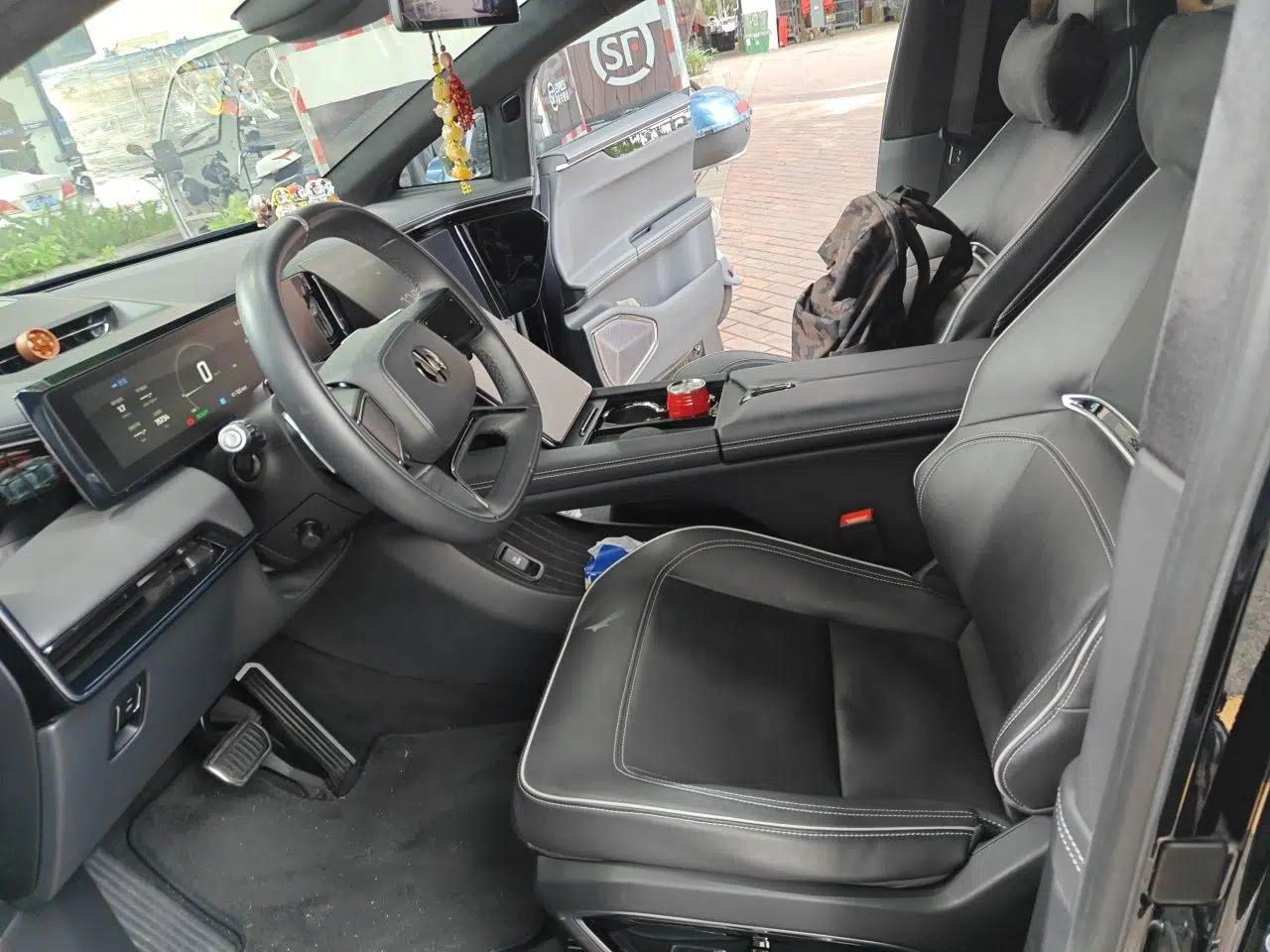 HiPhi X 2021 Luxury Edition 6-Seater — миниатюра 15