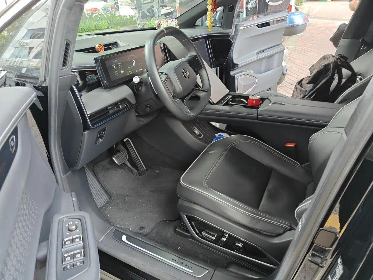 HiPhi X 2021 Luxury Edition 6-Seater — миниатюра 16