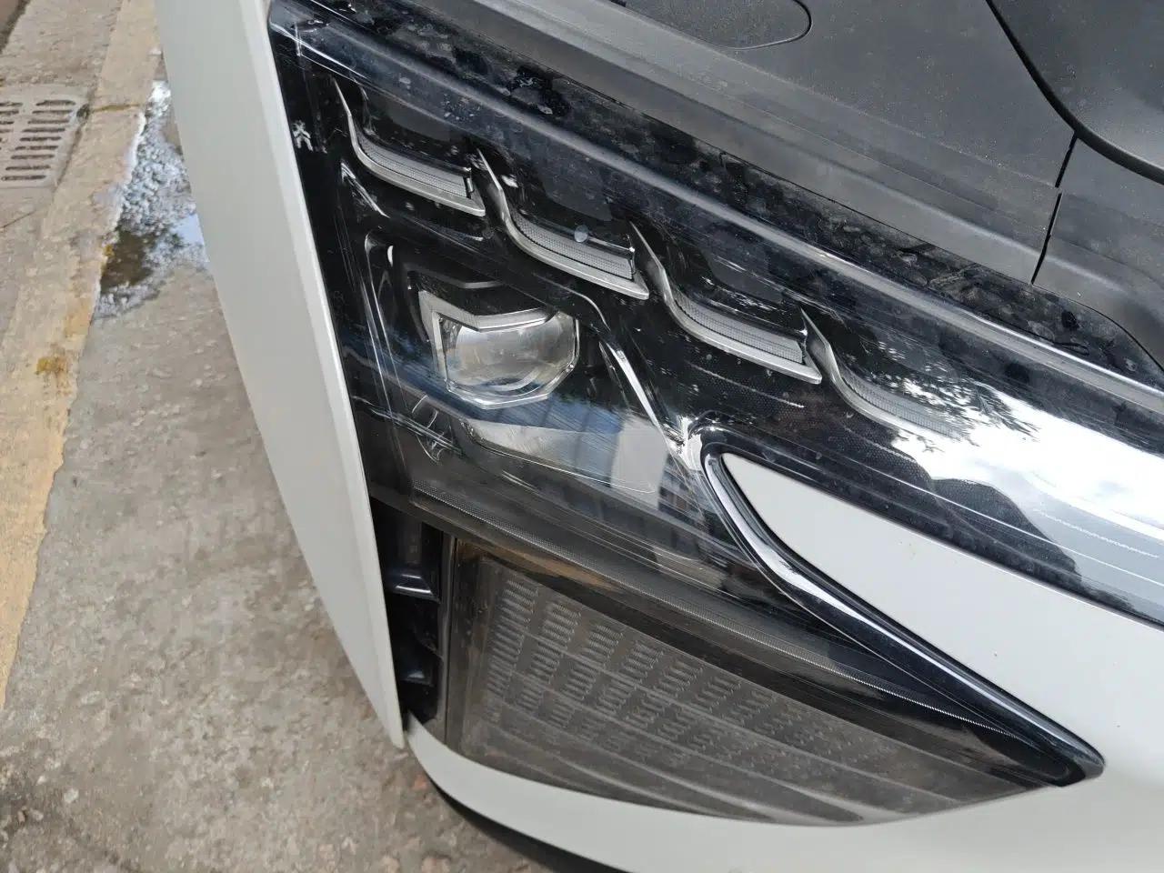 HiPhi X 2021 Luxury Edition 6-Seater — миниатюра 7