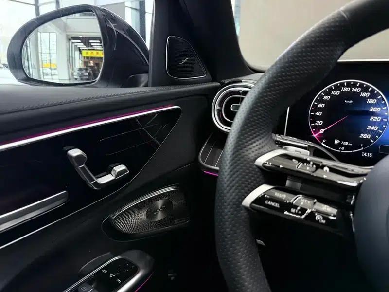 2024 Mercedes-Benz C-Class C 260 L Midnight Sport Edition — миниатюра 8
