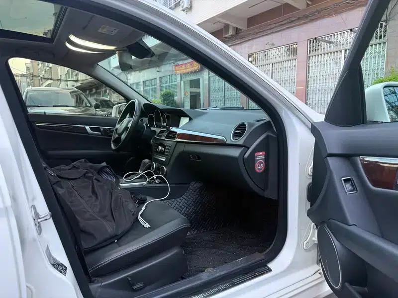2013 Mercedes-Benz C-Class C 260 Elegance Grand Edition — миниатюра 17