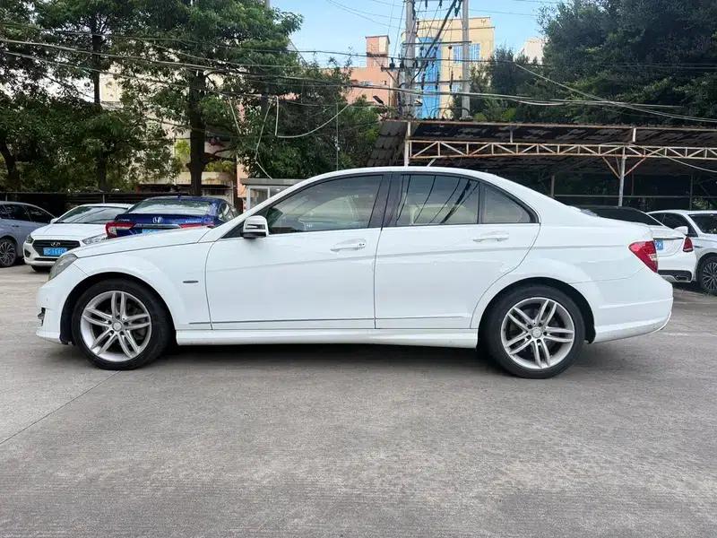 2013 Mercedes-Benz C-Class C 260 Elegance Grand Edition — миниатюра 3