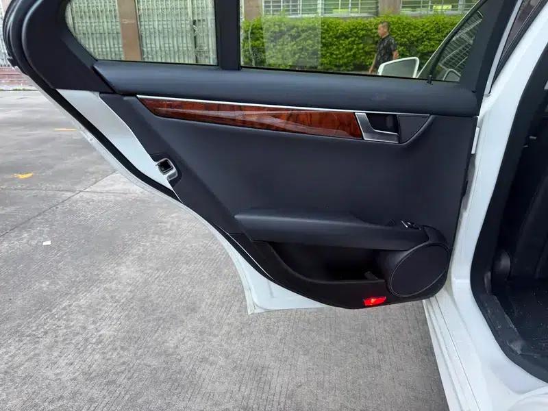 2013 Mercedes-Benz C-Class C 260 Elegance Grand Edition — миниатюра 8