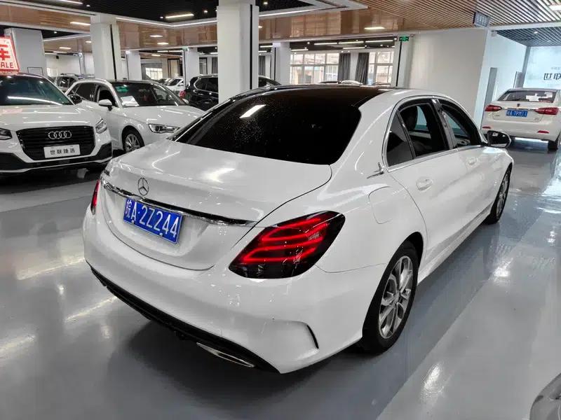 2016 Mercedes-Benz C-Class C 180 L Sport — миниатюра 6