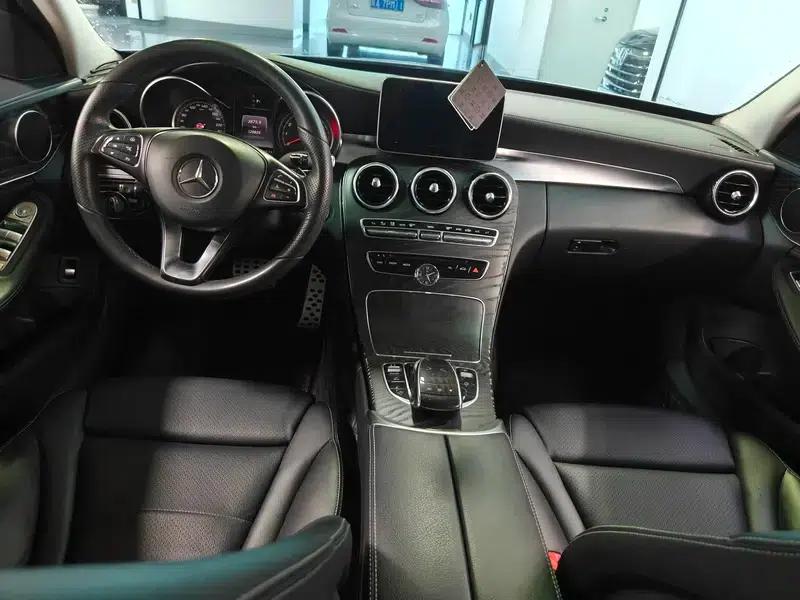 2016 Mercedes-Benz C-Class C 180 L Sport — миниатюра 7