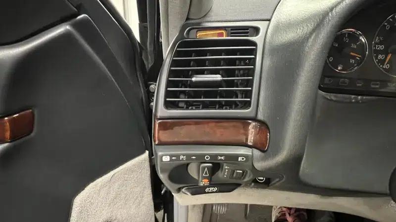 Mercedes-Benz S-Class 1994 3.2L Automatic Rear-Wheel Drive 5-Seater (Parallel Import) — миниатюра 20