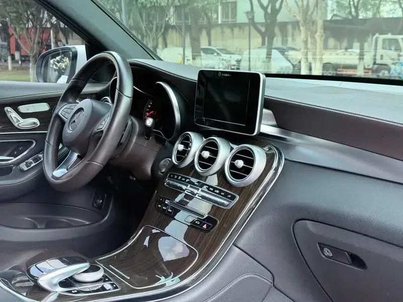 2017 Mercedes-Benz GLC 260 4MATIC Luxury — миниатюра 12