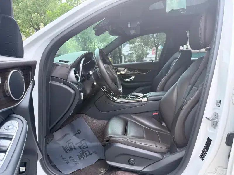 2017 Mercedes-Benz GLC 260 4MATIC Luxury — миниатюра 14