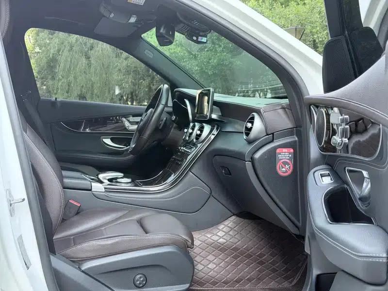 2017 Mercedes-Benz GLC 260 4MATIC Luxury — миниатюра 17