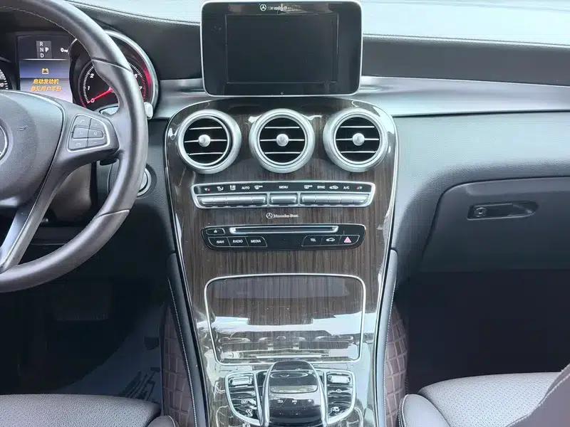 2017 Mercedes-Benz GLC 260 4MATIC Luxury — миниатюра 8