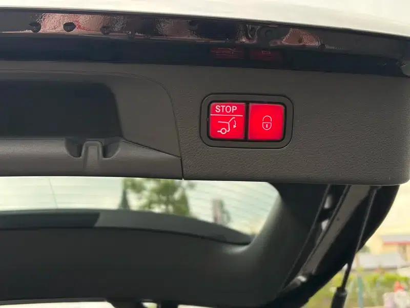 2021 Mercedes-Benz GLC 260 L 4MATIC Luxury — миниатюра 9